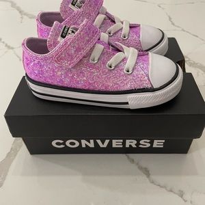 Baby Converse Size 7. Glitter Lilac. New with box.
